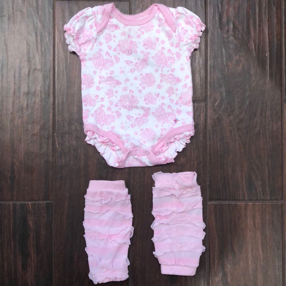 TRULY SCRUMPTIOUS BY HEIDI KLUM ONESIE LEG WARMERS